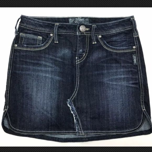 Silver Jeans Janet Denim Mini Skirt Size 27 - Picture 1 of 3